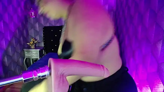 Sofiacowperx online show from 02-18-25, 07:09