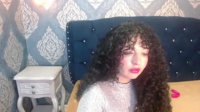 Sofiacowperx online show from 11-14-25, 06:28