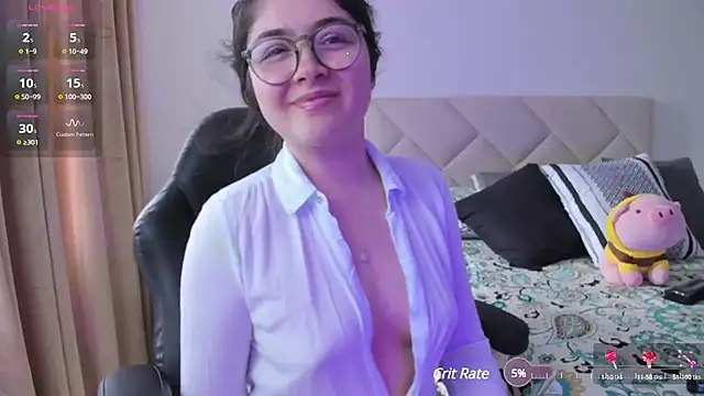 Snapshot of Lau_Bee chatting on 01-17-25, 05:51 Lau Bee online show from 01-17-25, 05:51