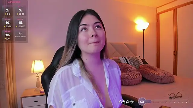 Snapshot of Lau_Bee chatting on 02-16-25, 04:42 Lau Bee online show from 02-16-25, 04:42