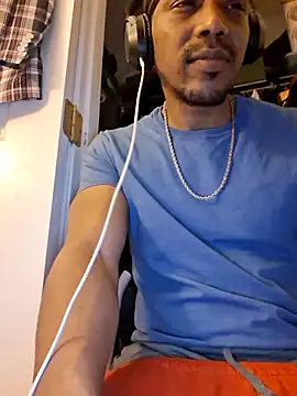 bigboytoy912 online show from 06-18-26, 02:01