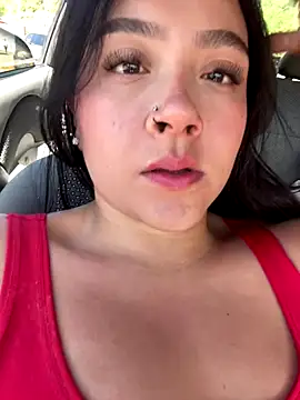 Abigail Cowen online show from 11-18-25, 04:22