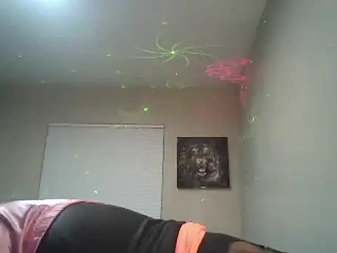 Snapshot of Needmehard chatting on 12-04-24, 03:04 Needmehard online show from 12-04-24, 03:04