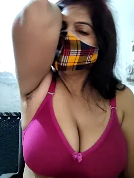 Snapshot of illay_love chatting on 10-11-25, 04:12 illay love online show from 10-11-25, 04:12