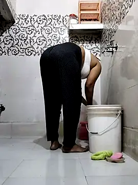 illay love online show from 10-28-25, 06:06