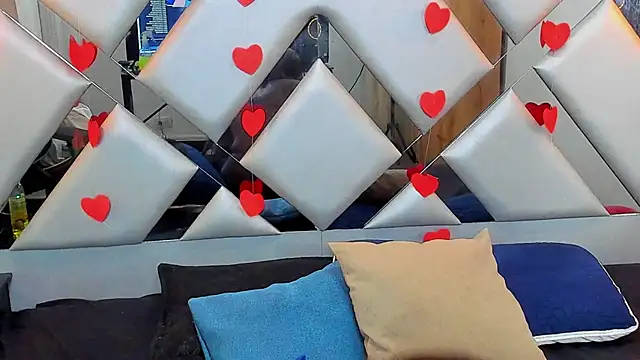 Nahomi-Hill online show from 02-16-25, 01:36