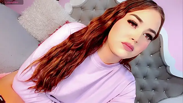 Snapshot of Sophia-Isabella chatting on 02-17-25, 10:58 Sophia-Isabella online show from 02-17-25, 10:58