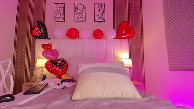 Snapshot of zoe_sky_ chatting on 09-20-25, 11:50 zoe sky online show from 09-20-25, 11:50