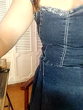 Adel Nesbiit online show from 02-12-26, 07:31