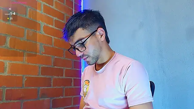 Leandro valenzuela online show from 11-25-25, 07:47