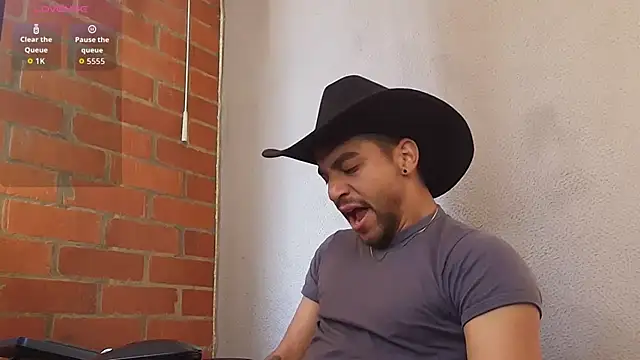 Leandro valenzuela online show from 04-21-26, 03:07