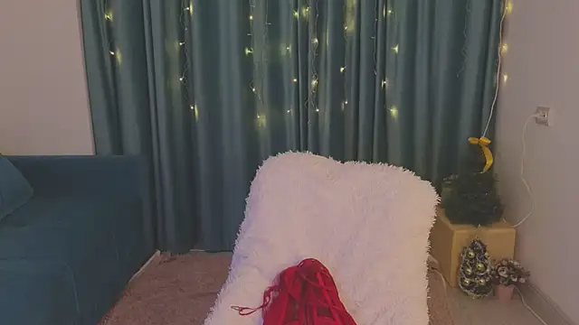 AudreyMell online show from 12-30-24, 05:44