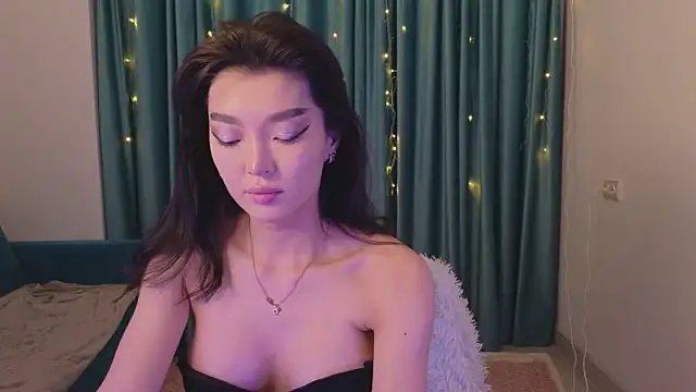 AudreyMell online show from 01-13-25, 02:32