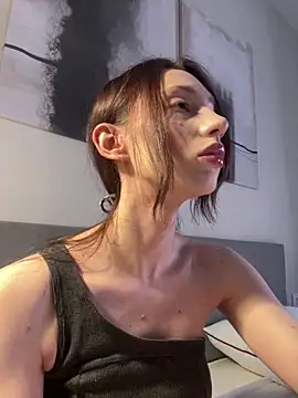 Snapshot of elfinvibes chatting on 05-30-26, 11:13 elfinvibes online show from 05-30-26, 11:13