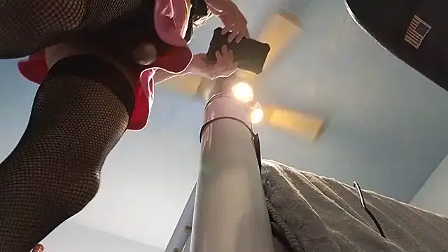 Sandrasaa online show from 12-22-24, 10:58