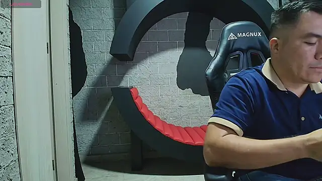 Jhonatan Morales S online show from 11-10-25, 11:48