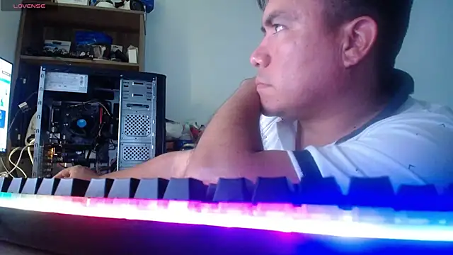 Jhonatan Morales S online show from 07-23-26, 01:41