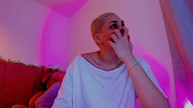 Charlee pink online show from 04-20-26, 04:37