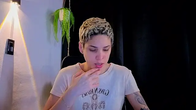 Charlee pink online show from 07-23-26, 01:58