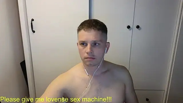 BigL0ve online show from 05-17-26, 03:19