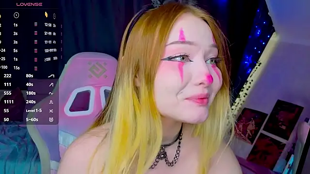 ElswythCovil online show from 03-30-26, 04:02