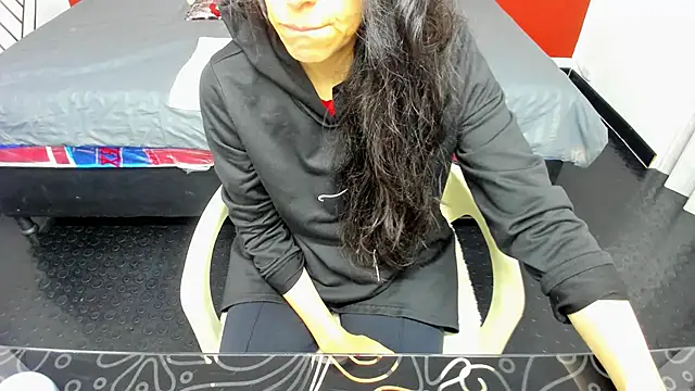 Snapshot of Abrillee1 chatting on 02-13-25, 07:42 Abrillee1 online show from 02-13-25, 07:42