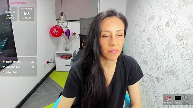 Snapshot of Abrillee1 chatting on 03-08-25, 10:34 Abrillee1 online show from 03-08-25, 10:34