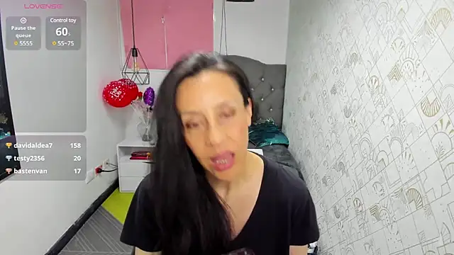 Snapshot of Abrillee1 chatting on 03-11-25, 10:31 Abrillee1 online show from 03-11-25, 10:31