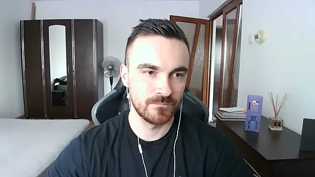 Snapshot of mu5clemania2 chatting on 04-22-26, 03:02 mu5clemania2 online show from 04-22-26, 03:02