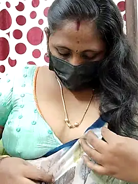 Snapshot of rithikka chatting on 02-27-25, 05:56 rithikka online show from 02-27-25, 05:56