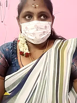 Snapshot of rithikka chatting on 11-24-25, 04:01 rithikka online show from 11-24-25, 04:01