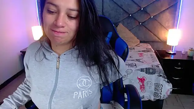 Julietacollins06 online show from 12-04-25, 01:31