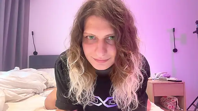 Alice Pinkhead online show from 10-16-25, 08:26