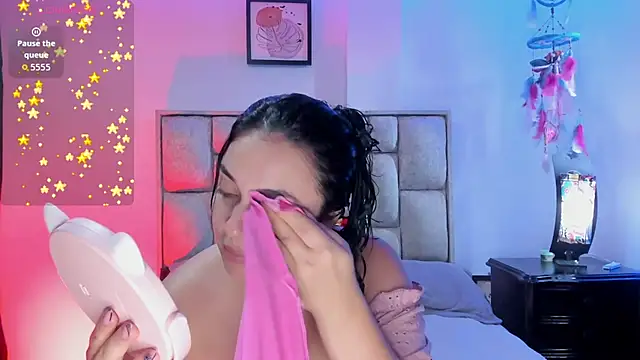 brianaGuzman online show from 02-21-26, 07:04