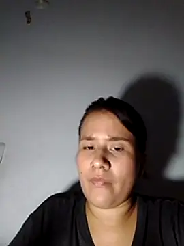 Snapshot of sol_miluna chatting on 06-25-26, 05:07 sol miluna online show from 06-25-26, 05:07