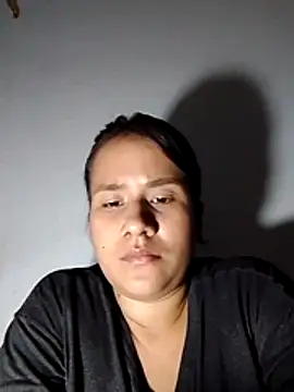 Snapshot of sol_miluna chatting on 06-25-26, 05:12 sol miluna online show from 06-25-26, 05:12