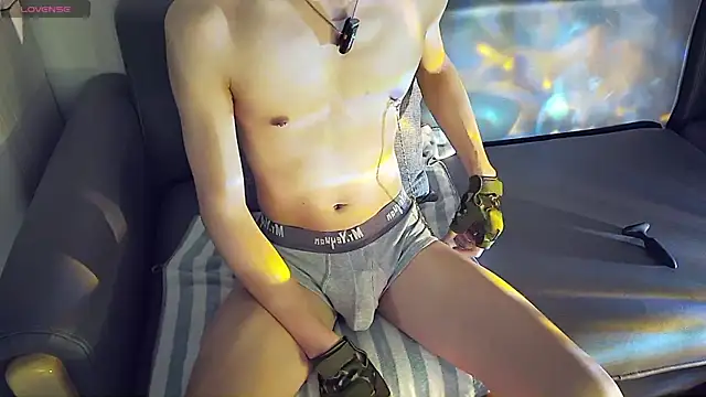 FEIYU001 online show from 02-03-25, 02:02