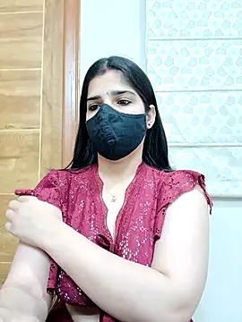 Snapshot of aaliya_bhattt chatting on 03-18-25, 12:25 aaliya bhattt online show from 03-18-25, 12:25