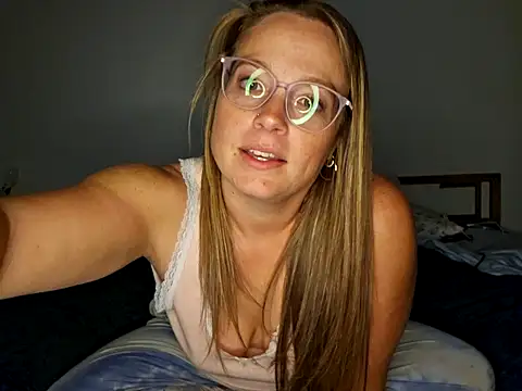 MrandMrsPooks online show from 09-27-25, 07:02