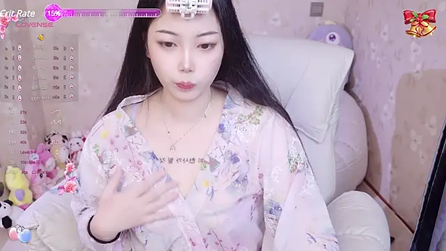 Snapshot of small_bell chatting on 01-02-25, 11:38 small bell online show from 01-02-25, 11:38