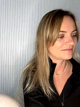 Milla  one online show from 09-10-25, 09:31