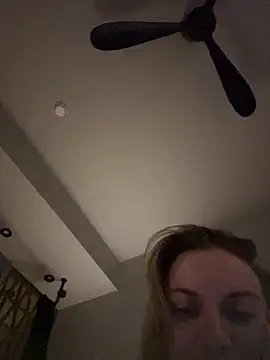 Snapshot of Milla__one chatting on 10-26-25, 10:32 Milla one online show from 10-26-25, 10:32