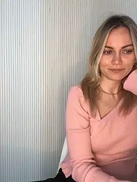 Snapshot of Milla__one chatting on 03-12-26, 08:42 Milla one online show from 03-12-26, 08:42