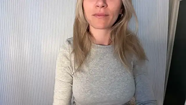 Milla  one online show from 04-10-26, 05:28