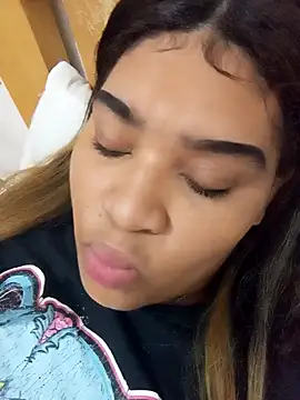 ambarlennoix online show from 12-13-24, 07:15