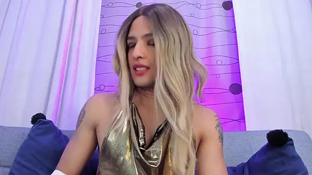 Snapshot of LukaCastillo chatting on 03-11-25, 08:09 LukaCastillo online show from 03-11-25, 08:09