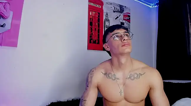 Snapshot of joseph_boy chatting on 02-01-25, 04:11 joseph boy online show from 02-01-25, 04:11