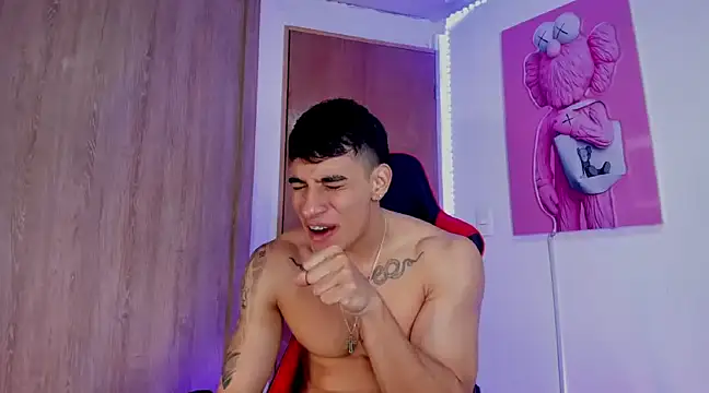 Snapshot of joseph_boy chatting on 02-06-25, 12:48 joseph boy online show from 02-06-25, 12:48