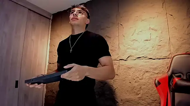 Snapshot of joseph_boy chatting on 03-08-25, 12:52 joseph boy online show from 03-08-25, 12:52