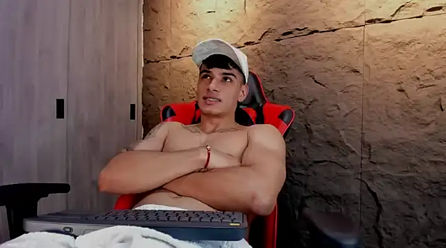 Snapshot of joseph_boy chatting on 03-13-25, 03:50 joseph boy online show from 03-13-25, 03:50